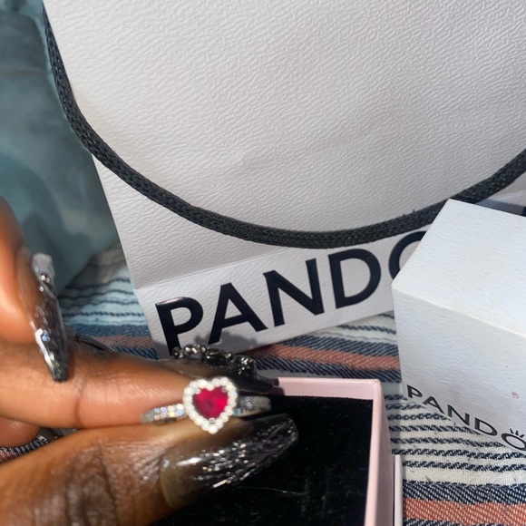 Pandora red heart ring - Picture 5 of 6